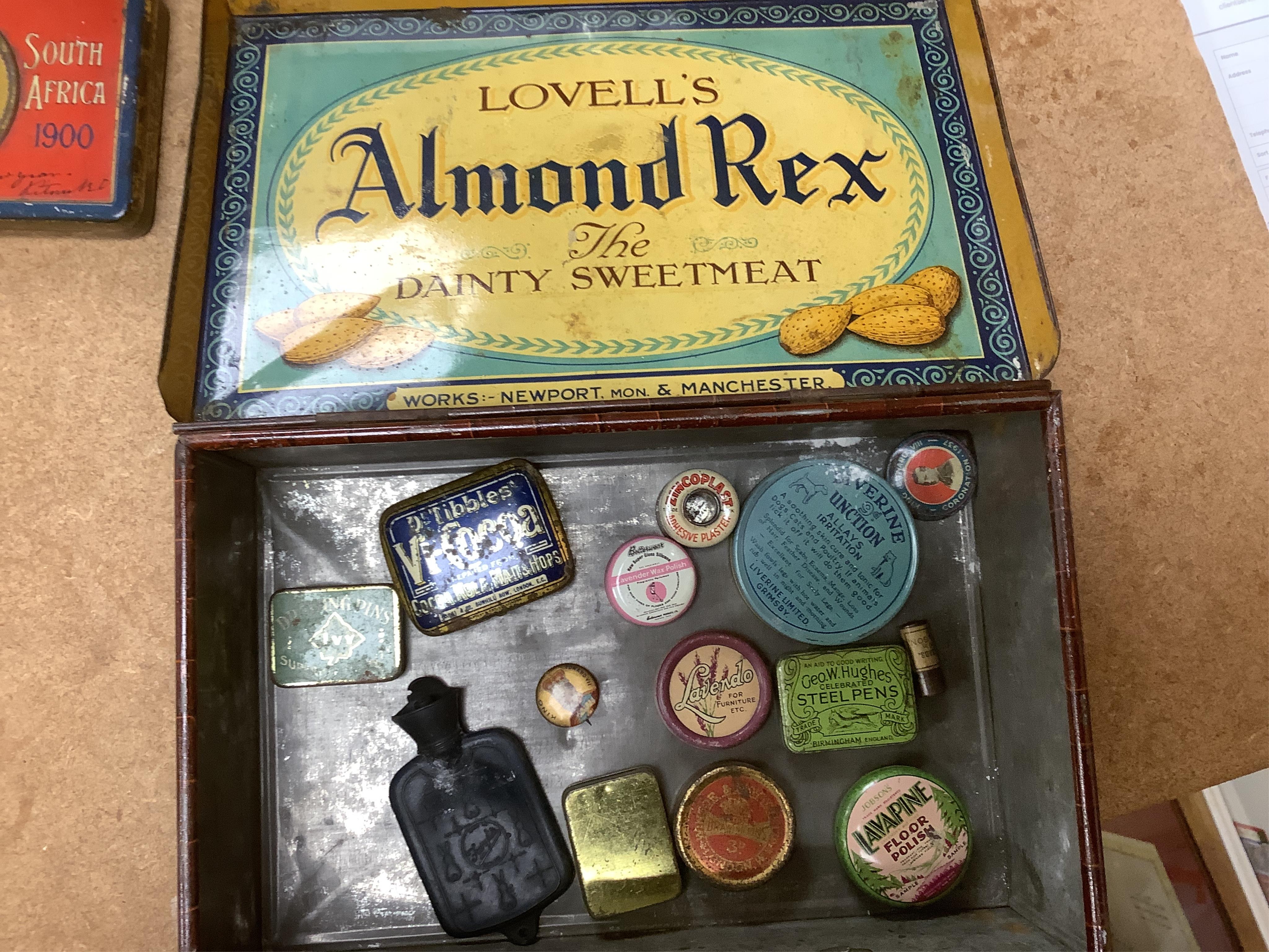 A quantity of early / mid 20th century advertising and confectionery tins. Condition - poor to fair